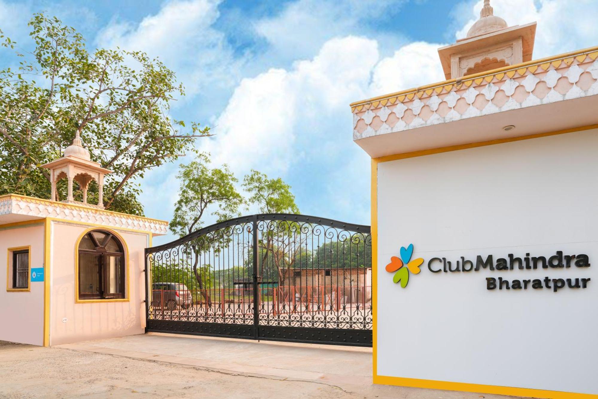 Отель Club Mahindra Бхаратпур Экстерьер фото